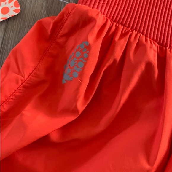 FP MOVEMENT Carpe Diem Shorts NWT Scarlet Flame Orange - Picture 9 of 11